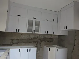 Morden  White  Kitchen Cabinet  Disgn