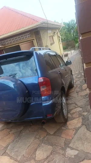 Toyota RAV4 2004 Blue