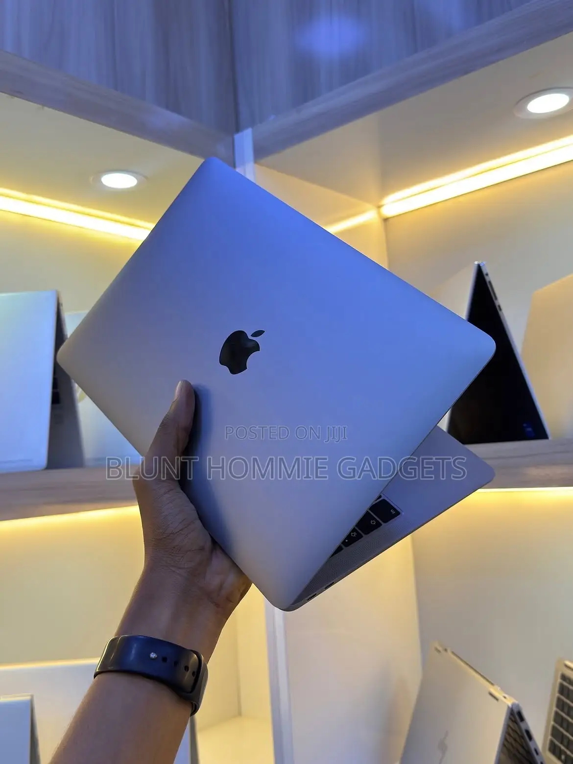 Laptop Apple MacBook Air 2019 8GB Intel Core i5 HDD+SSD 256GB