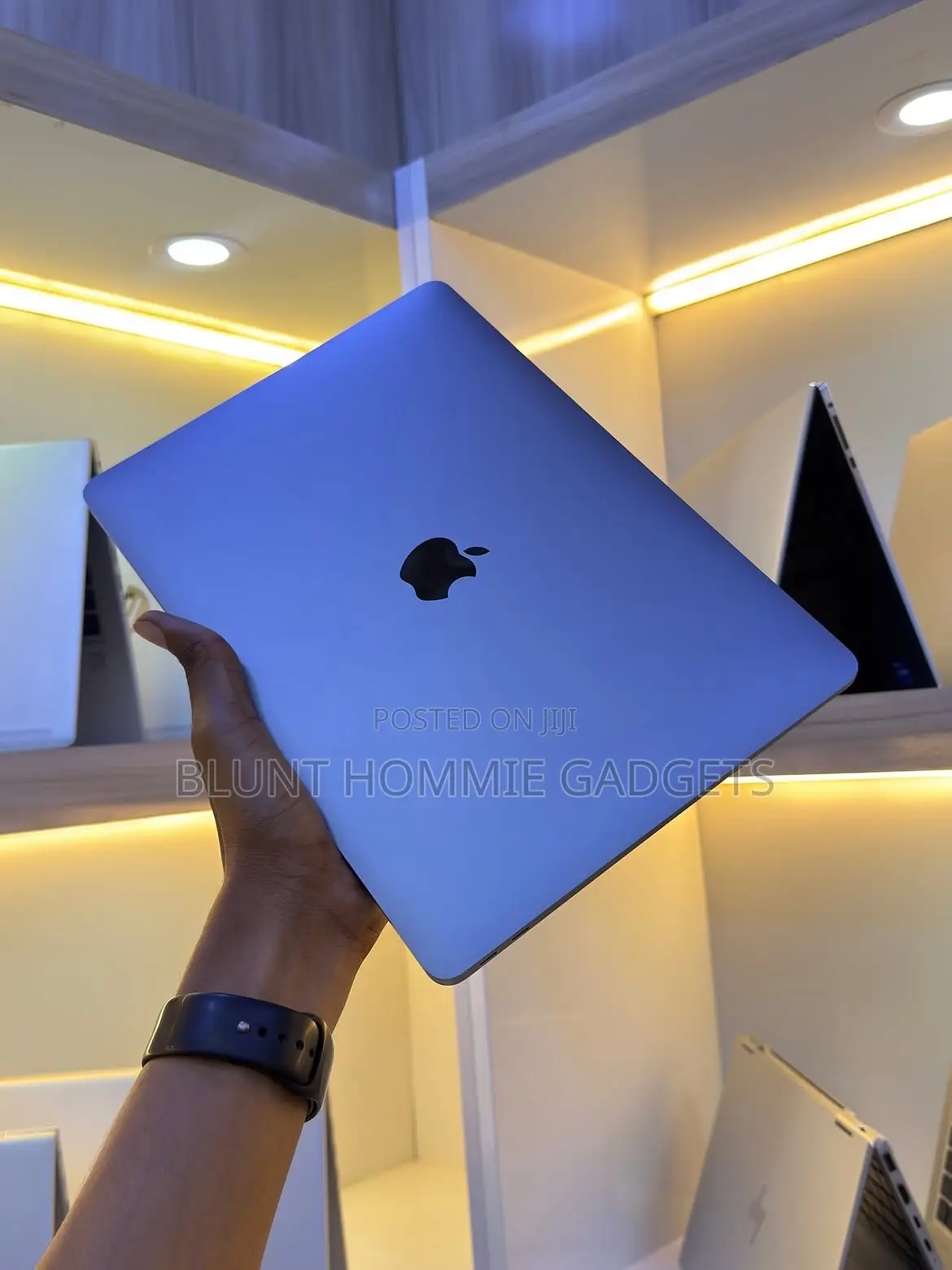 Laptop Apple MacBook Air 2019 8GB Intel Core i5 HDD+SSD 256GB