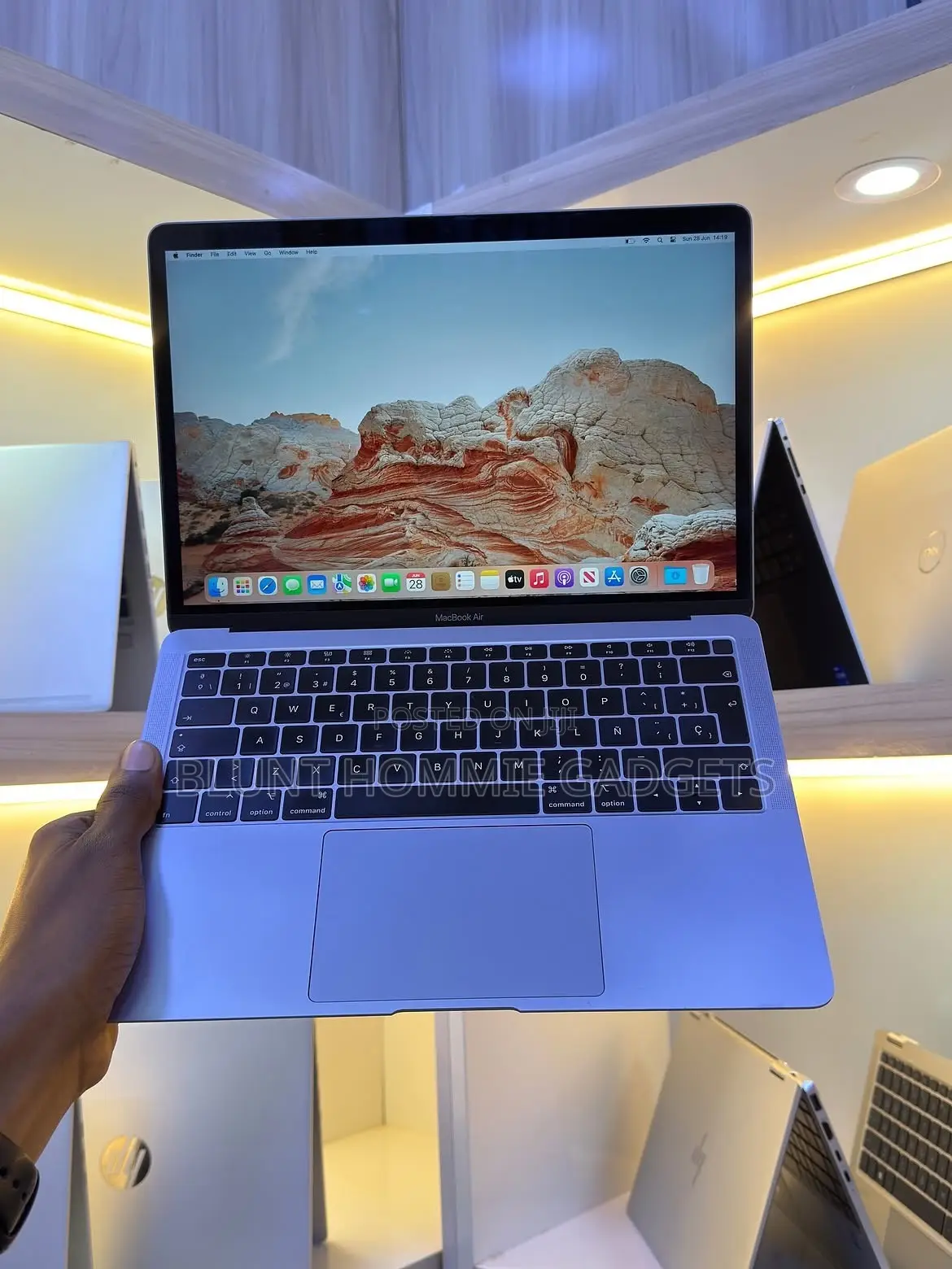 Laptop Apple MacBook Air 2019 8GB Intel Core i5 HDD+SSD 256GB