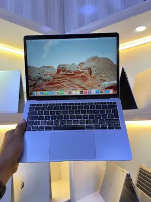 Laptop Apple MacBook Air 2019 8GB Intel Core i5 HDD+SSD 256GB