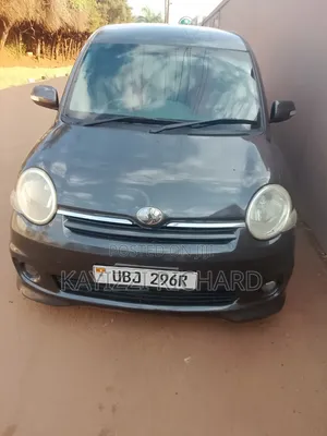 Toyota Sienta 2007 Black