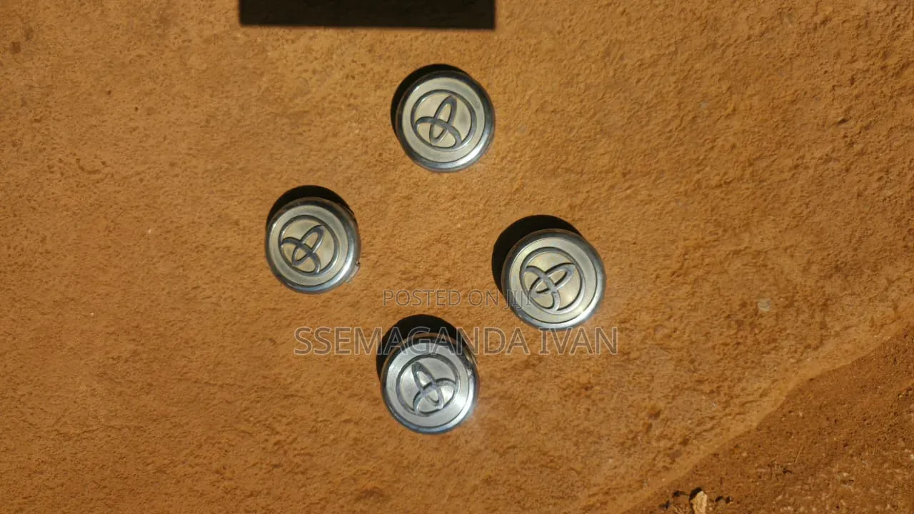 Toyota Centre Caps (4 Pieces) Japan Original Used