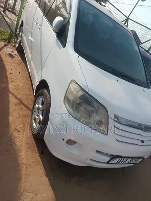 Toyota Noah 2003 White