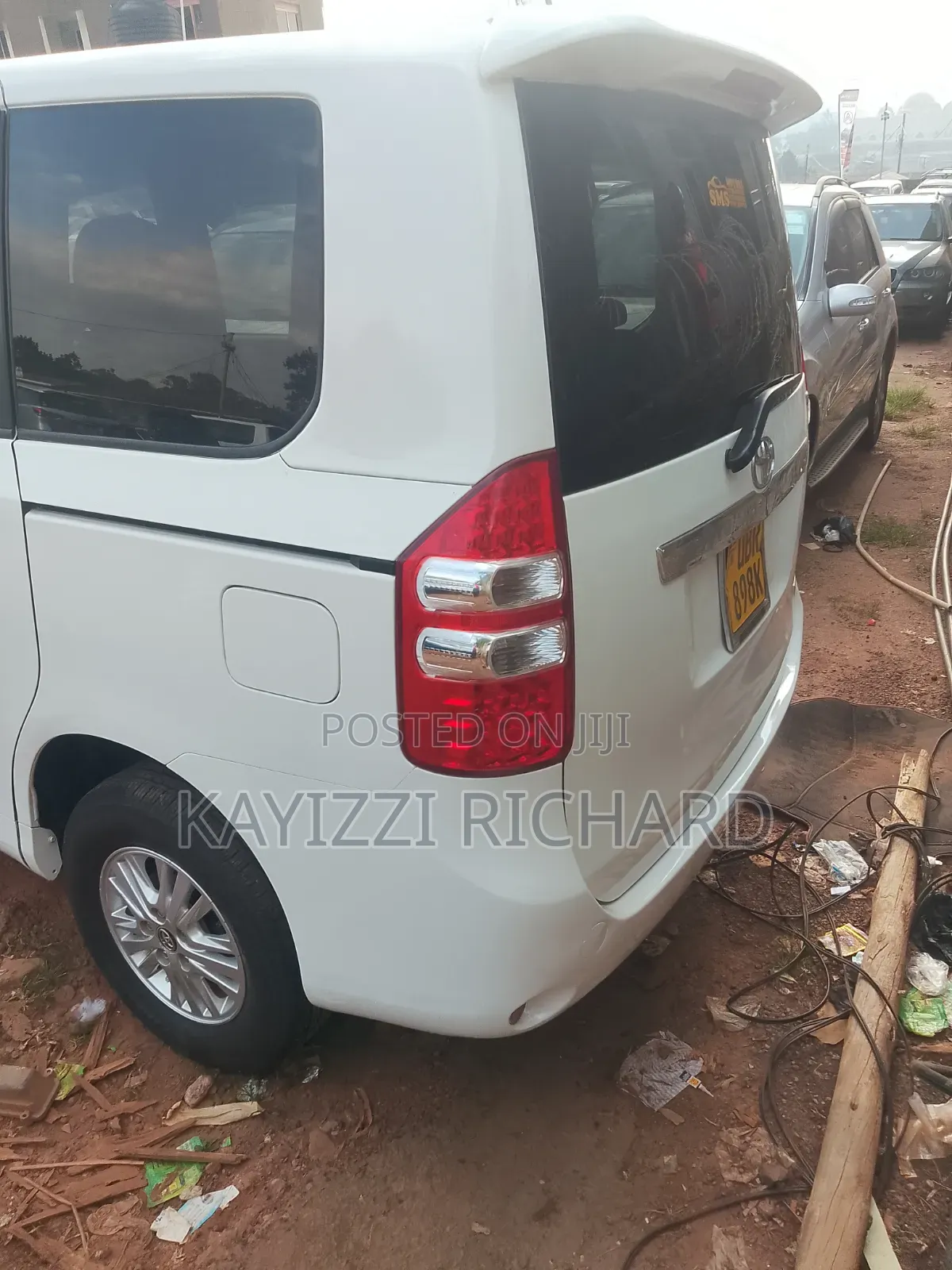 Toyota Noah 2008 White