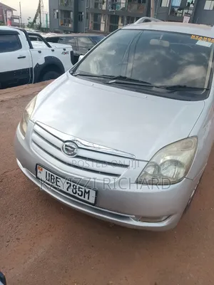 Toyota Corolla Spacio 2004 Silver