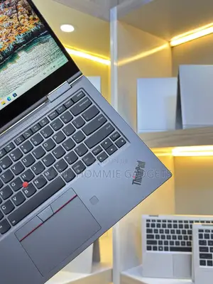 Laptop Lenovo ThinkPad X1 Yoga 8GB Intel Core i5 HDD+SSD 256GB