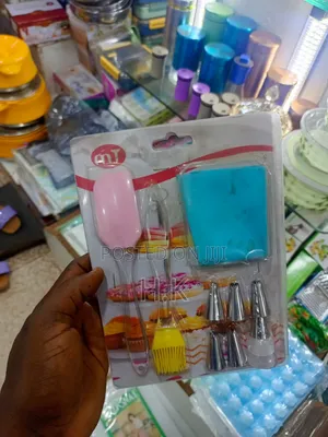 6-Piece Cake Decorating and Baking Tool Set