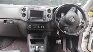 Volkswagen Tiguan 2012