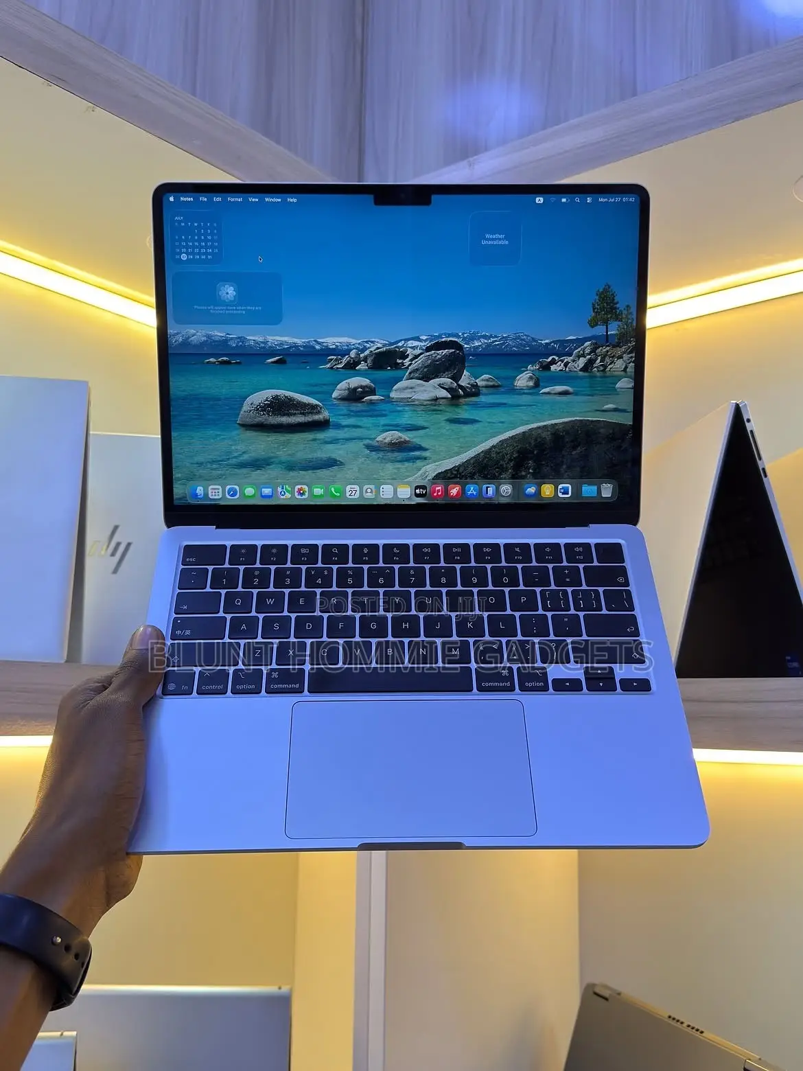 Laptop Apple MacBook Air 2025 M4 16GB Apple M4 HDD+SSD 256GB