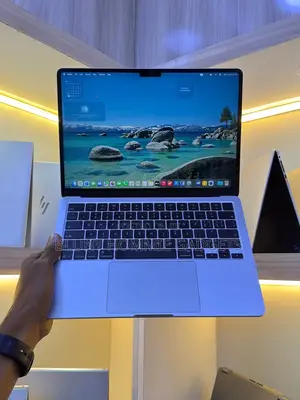 Laptop Apple MacBook Air 2025 M4 16GB Apple M4 HDD+SSD 256GB