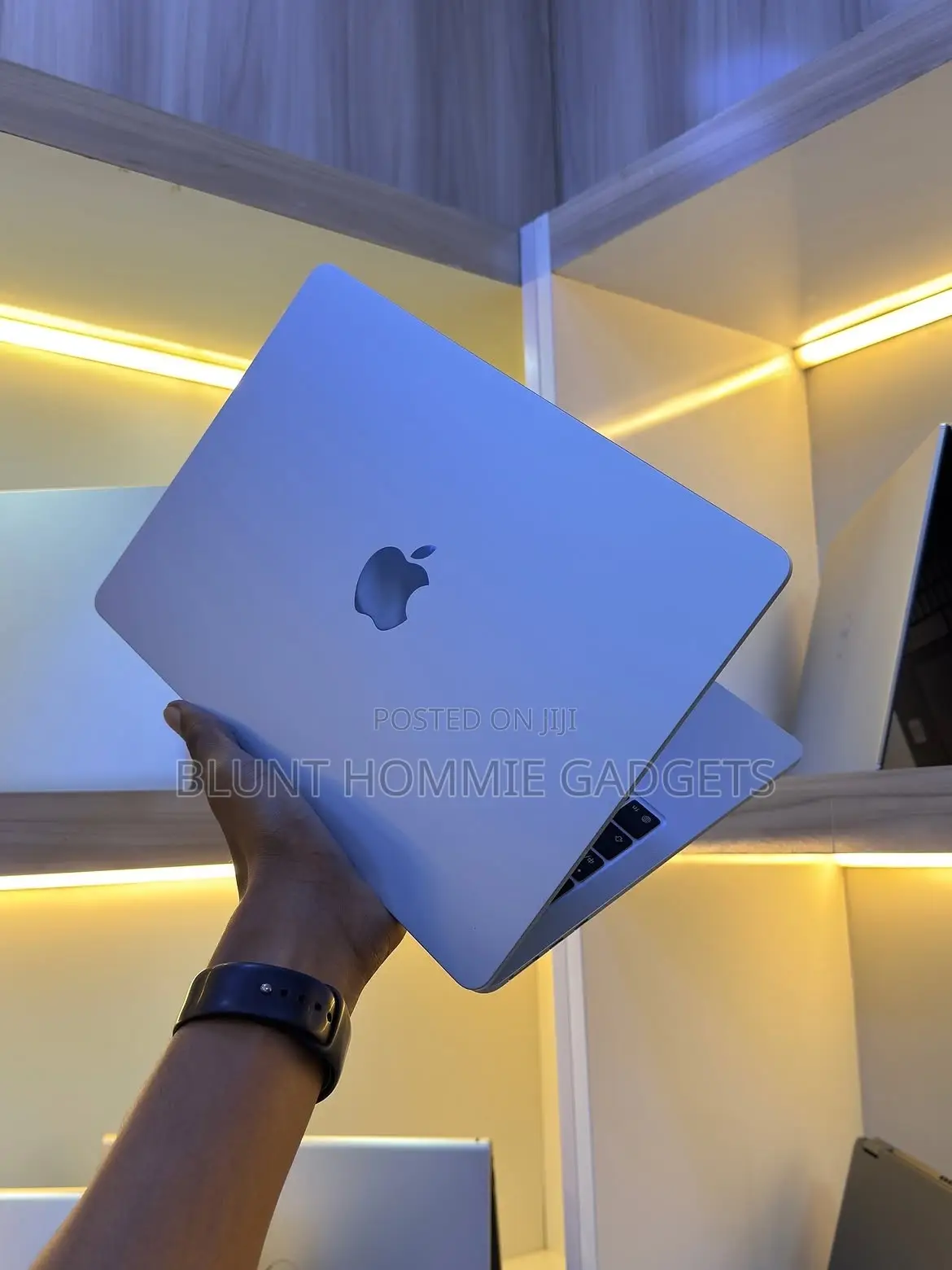 Laptop Apple MacBook Air 2025 M4 16GB Apple M4 HDD+SSD 256GB