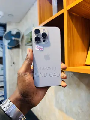 Apple iPhone 15 Pro Max 256 GB Silver