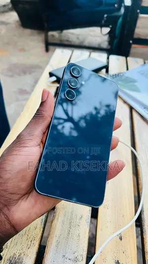 Samsung Galaxy A55 128 GB Gray