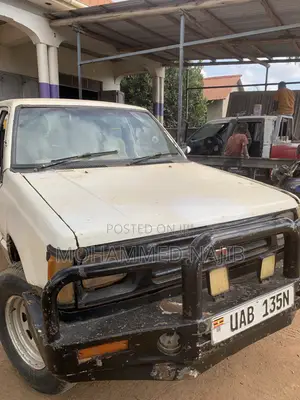 Mitsubishi L200 Double Cab 2.0 1996 White