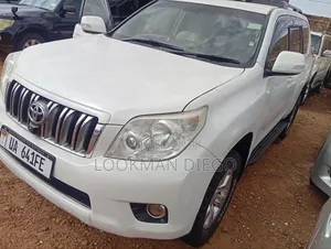 Toyota Land Cruiser Prado 2010 White