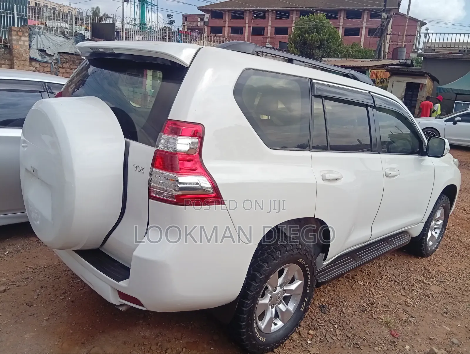 Toyota Land Cruiser Prado 2010 White