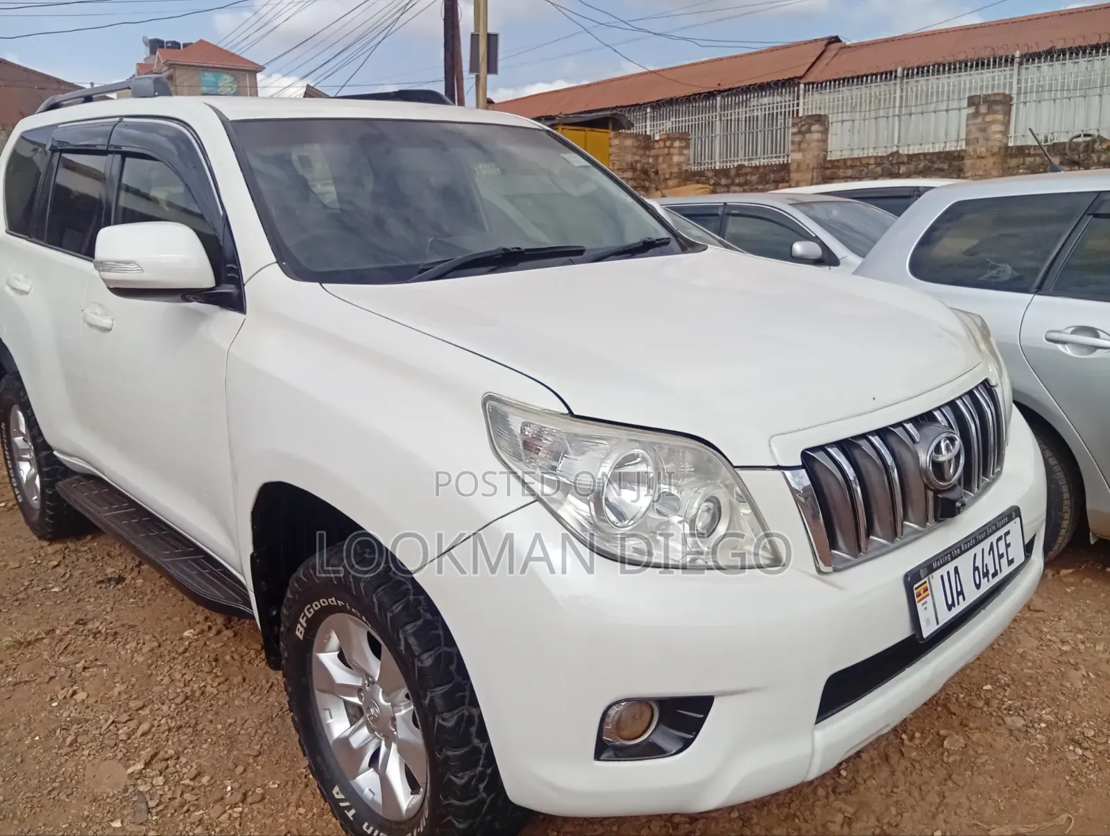 Toyota Land Cruiser Prado 2010 White