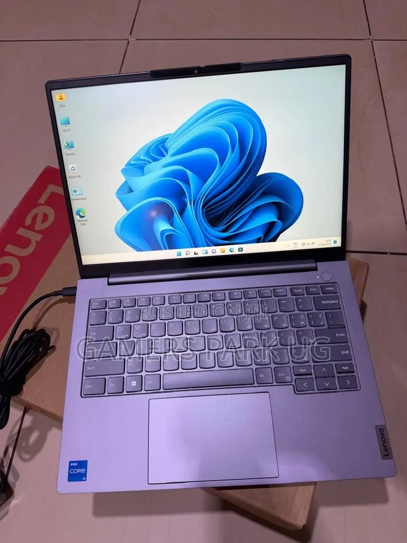 Laptop Lenovo ThinkBook 14 G8 IAL 8GB Intel Core i5 SSD 256GB