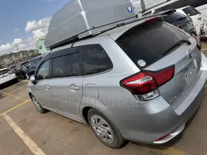 Toyota Corolla Fielder 1.5 Hybrid FWD 2017