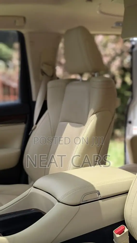 Toyota Alphard 2017 Silver