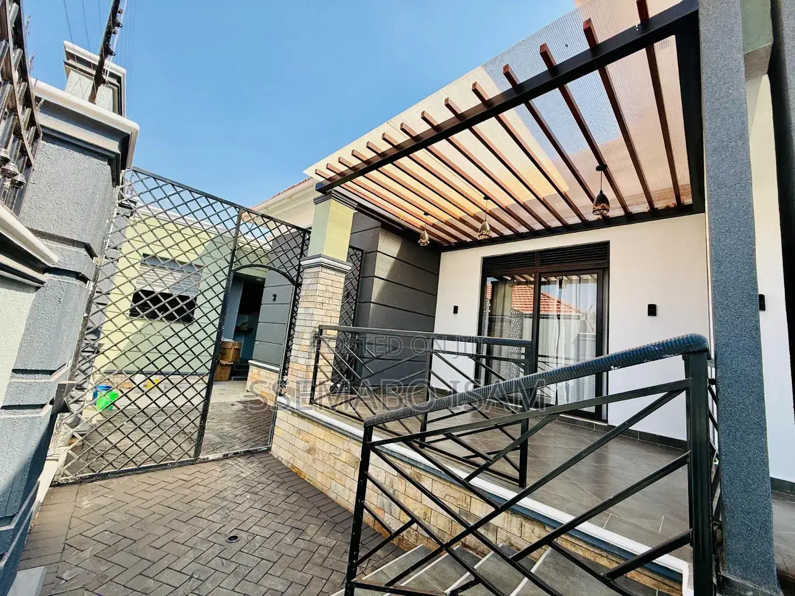 3bdrm House in Standalone Kisaasi, Central Division for rent