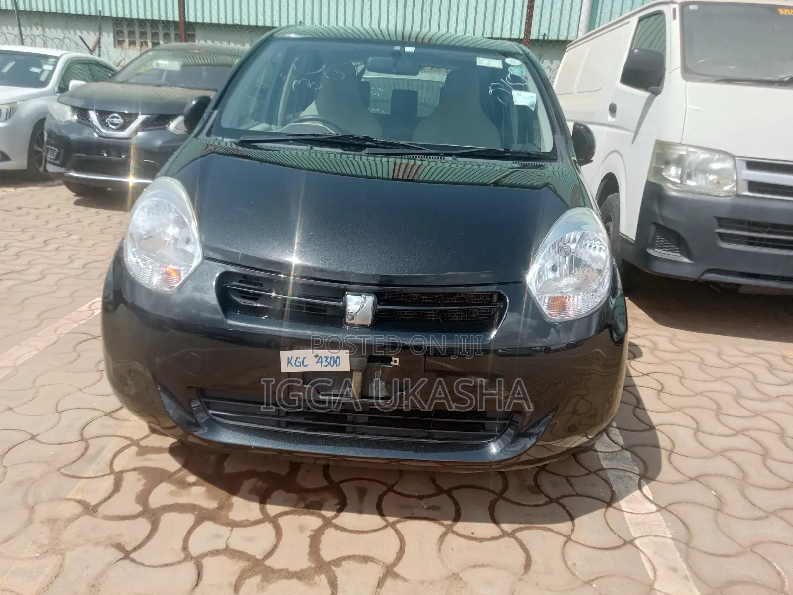 Toyota Passo 2011 Black