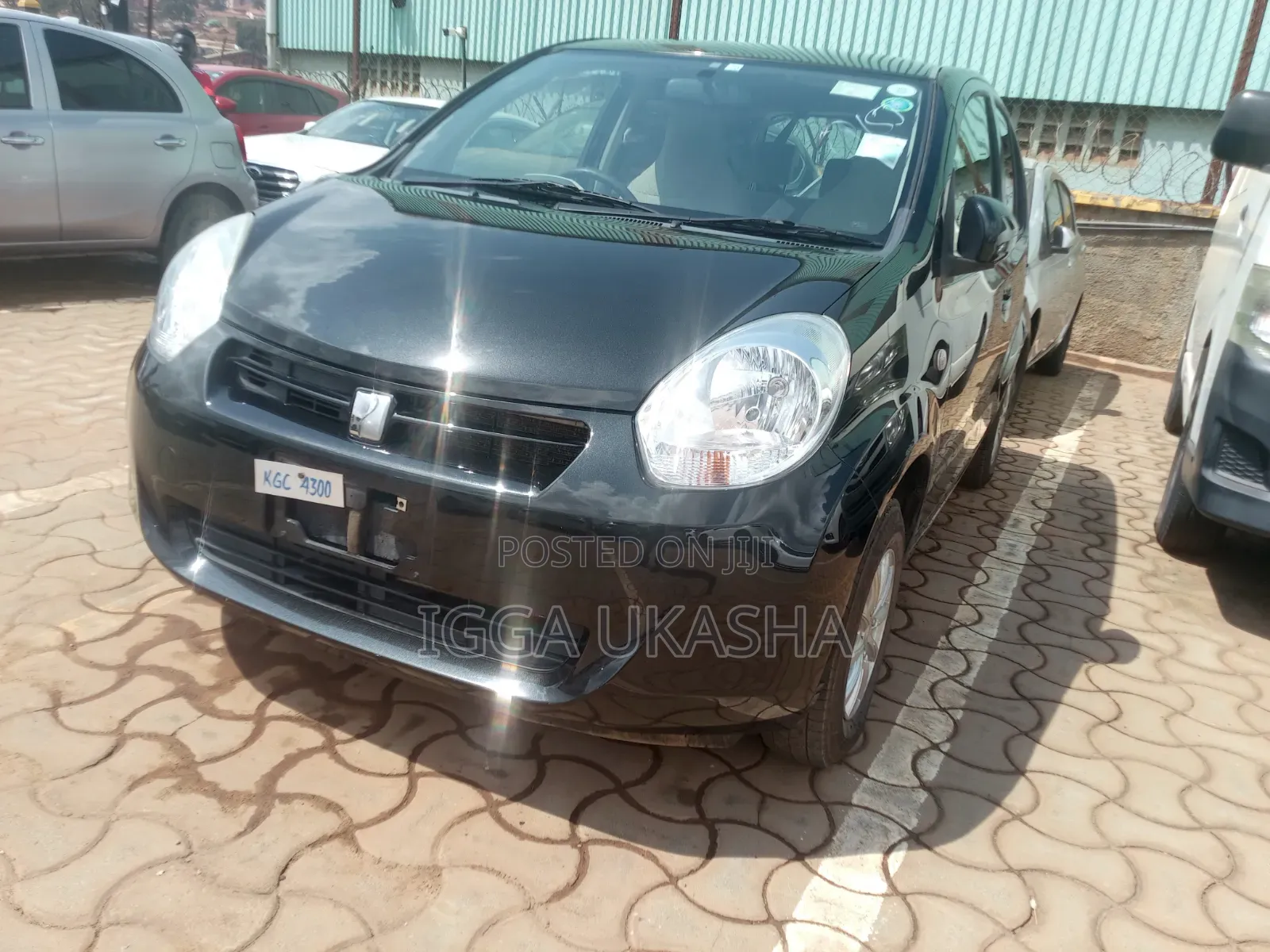 Toyota Passo 2011 Black