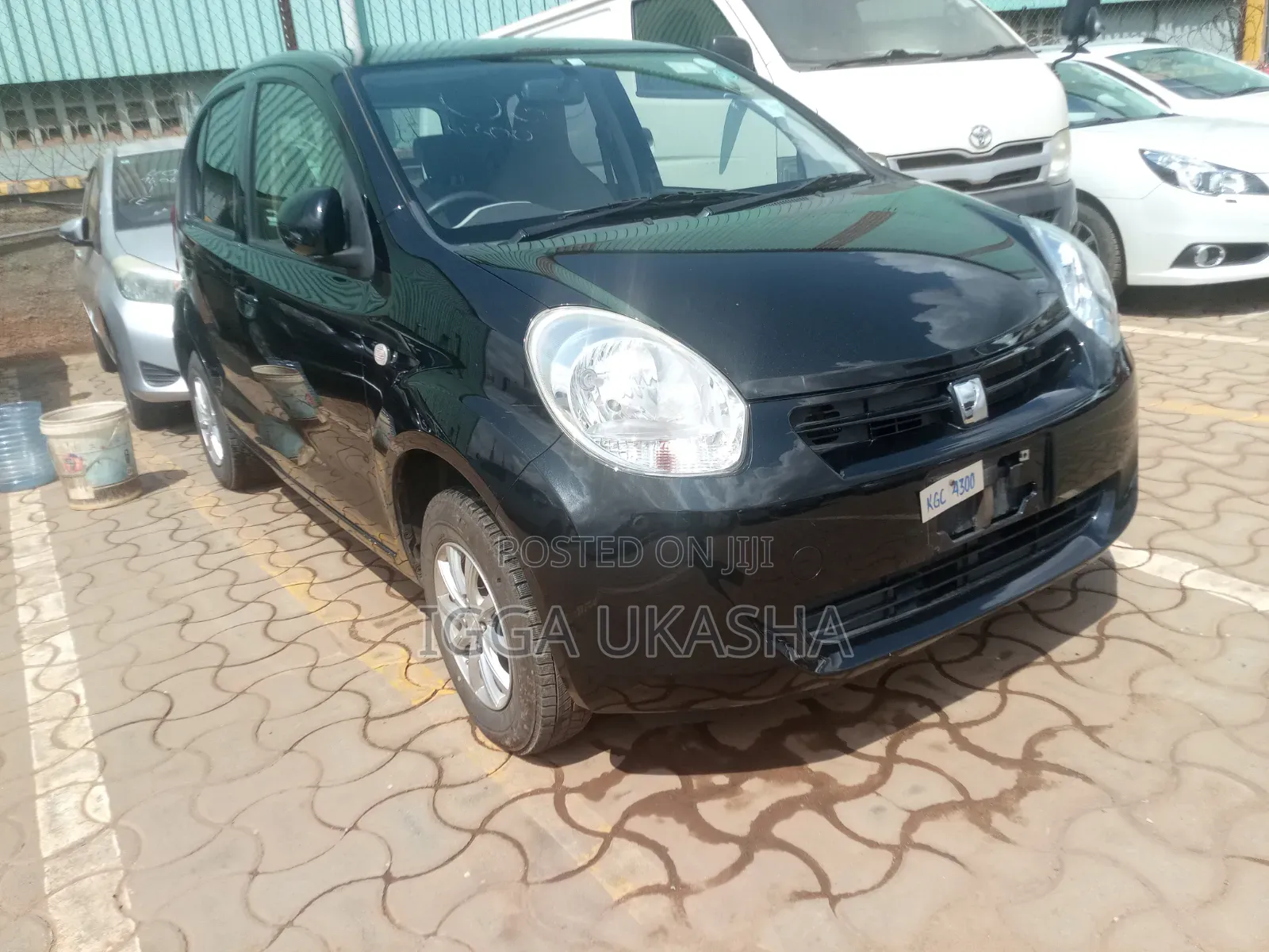 Toyota Passo 2011 Black