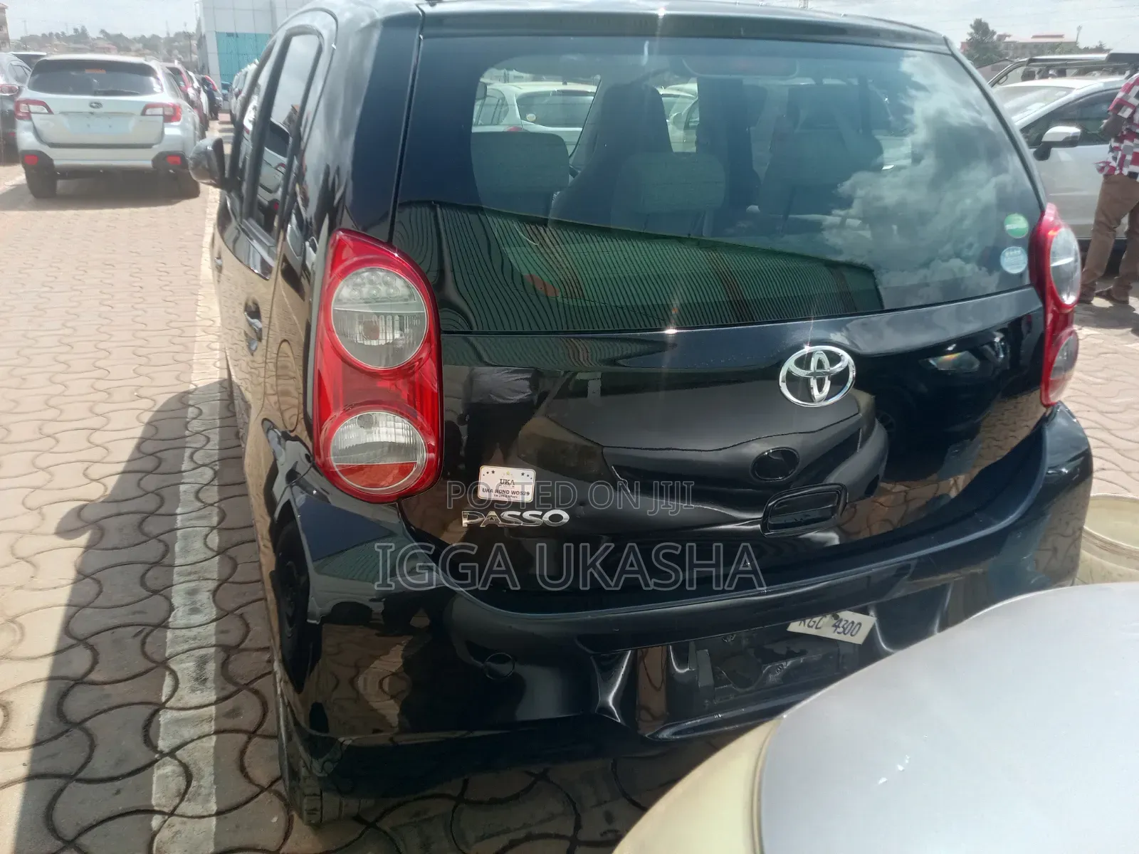 Toyota Passo 2011 Black