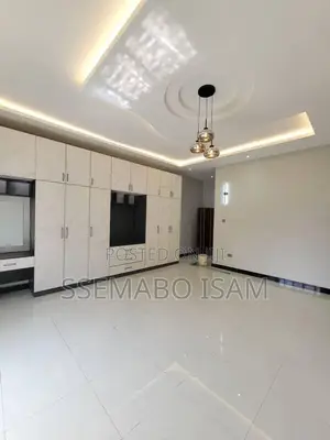 3bdrm House in Standalone Kisaasi, Central Division for rent