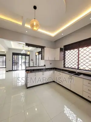 3bdrm House in Standalone Kisaasi, Central Division for rent