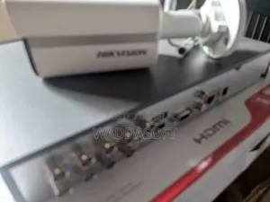 Hikvision CCTV Kit IDS-7208h- 8 Channel Dvr, 6 Cameras
