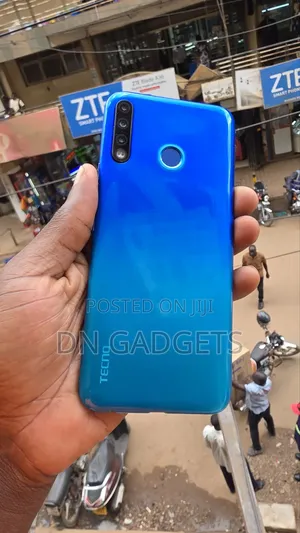 Tecno Spark 4 32 GB Blue