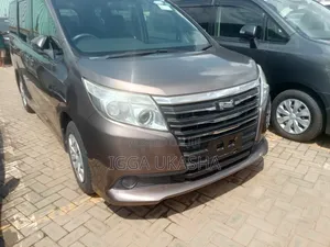 Toyota Noah 2014 Brown