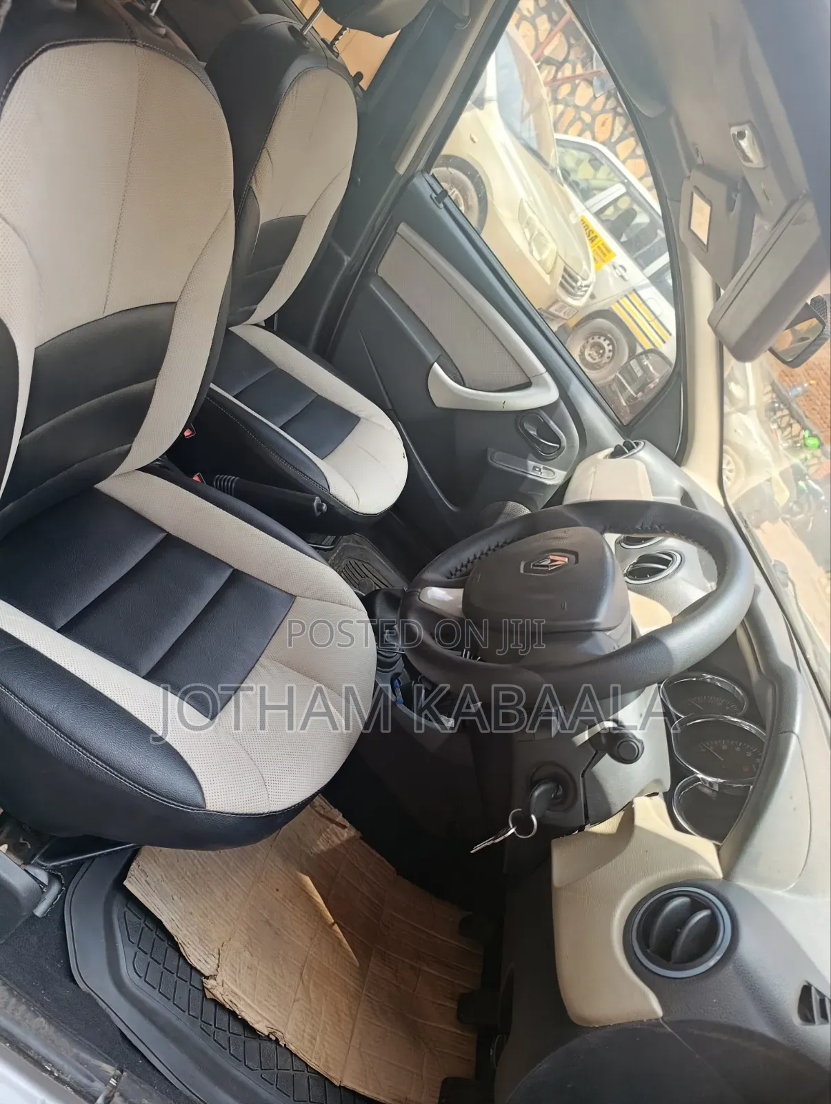 Renault Duster 2015 Silver