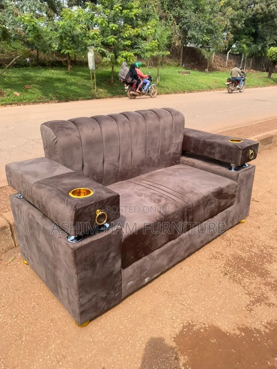 Armless Sofa Set