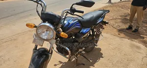 TVS HLX 125 2018 Blue