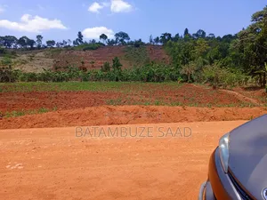10 Acres for Urgent Sale