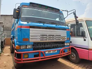 Nissan Diesel Tipper