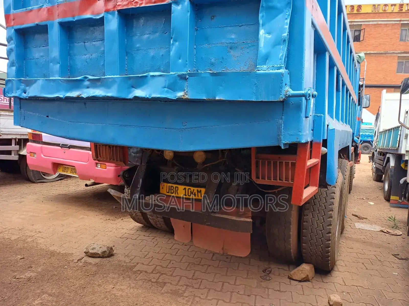 Nissan Diesel Tipper