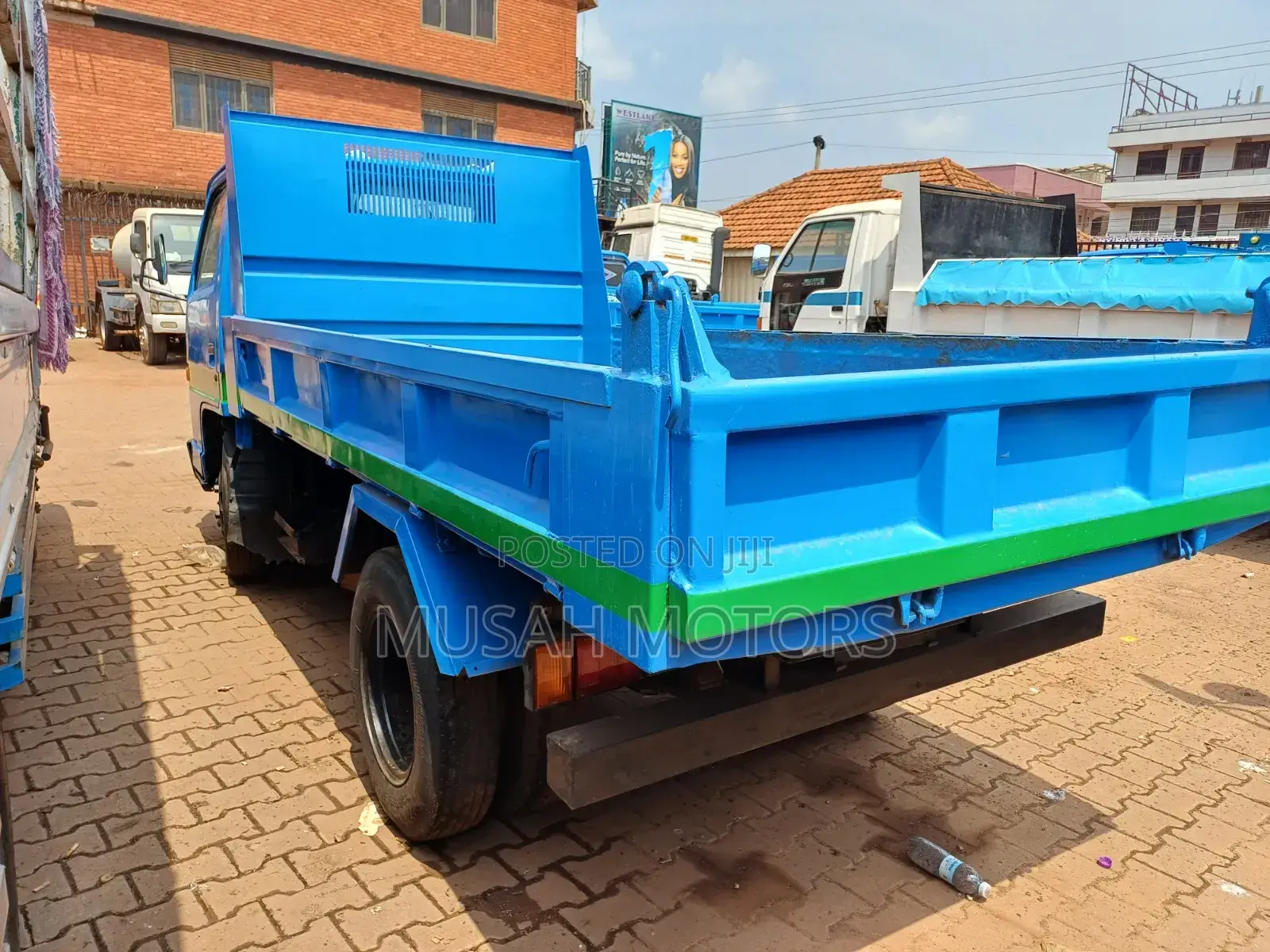 Elf Tipper