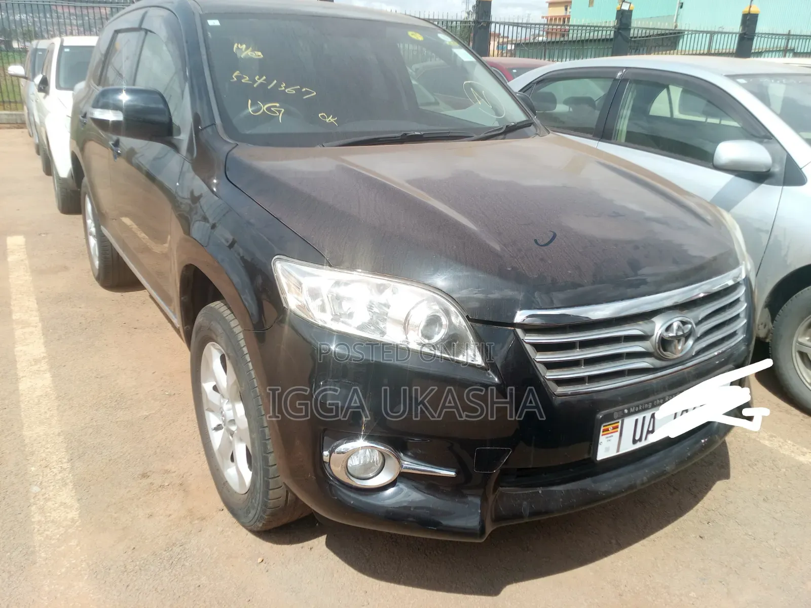Toyota Vanguard 2012 Black
