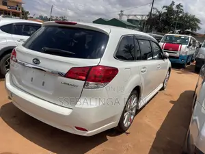 Subaru Legacy 2013 White