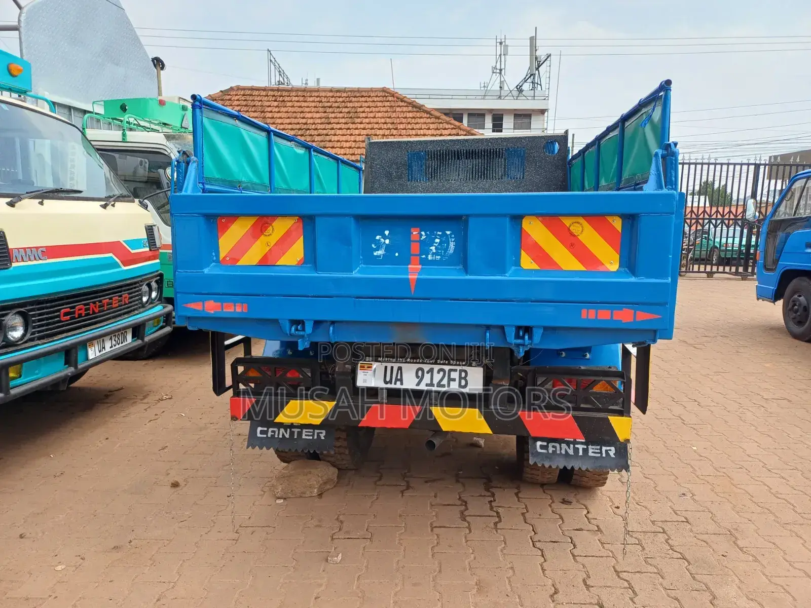 Canter Tipper