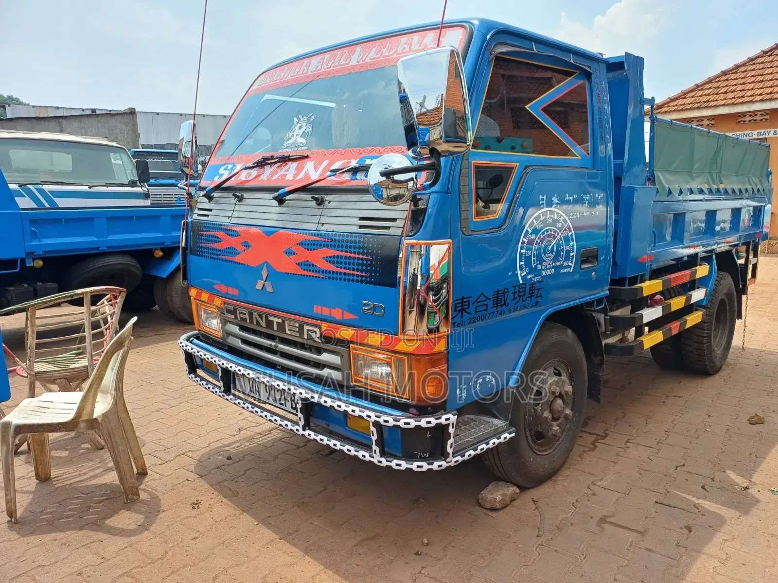 Canter Tipper