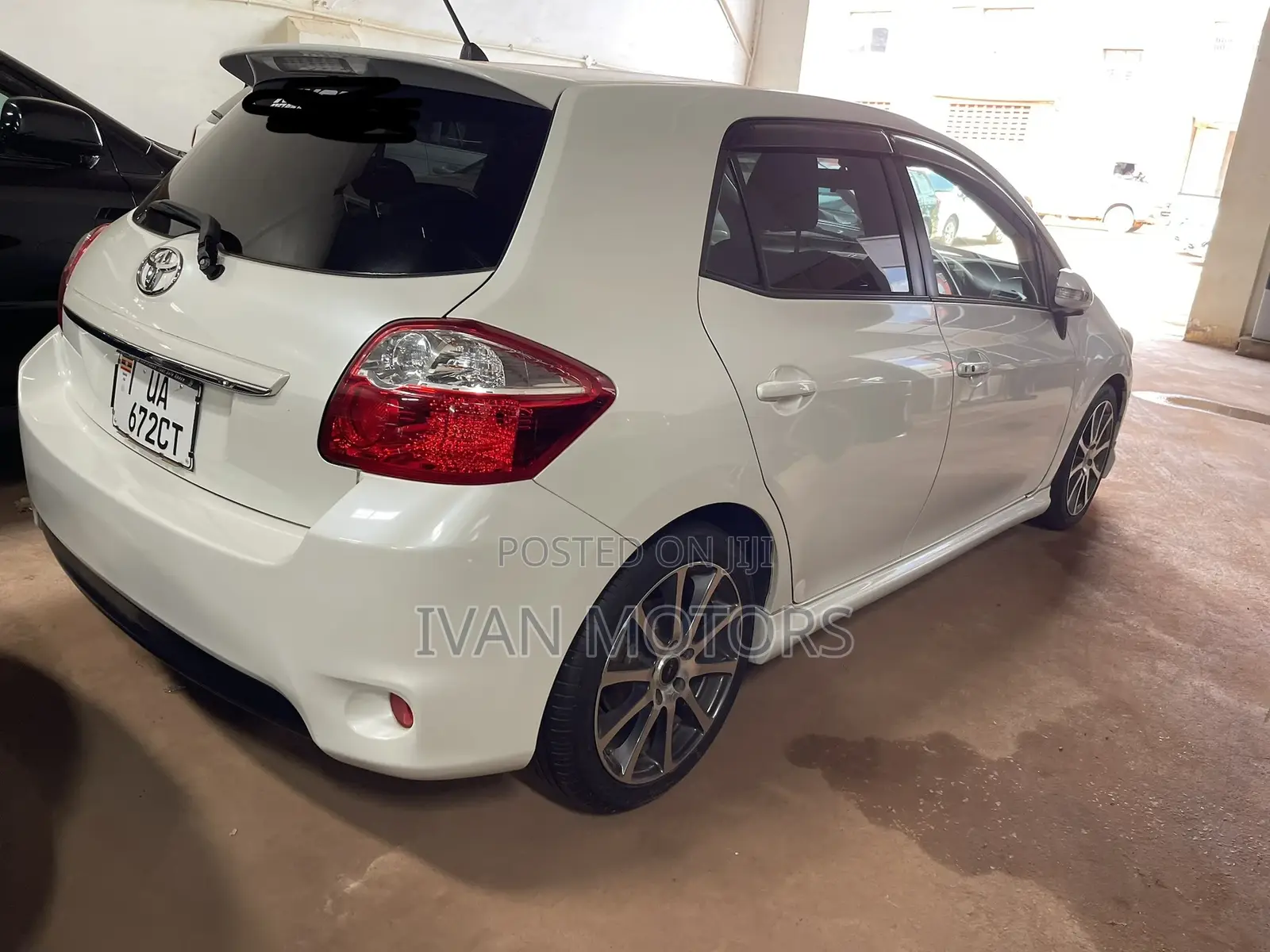 Toyota Auris 2012 White