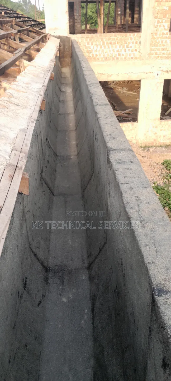 Gutters and Roof Waterproofing - Leak Repairs