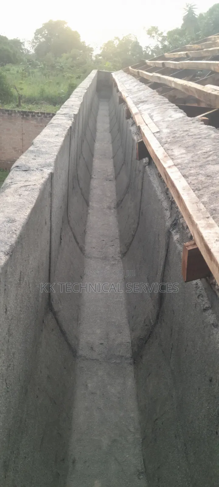 Gutters and Roof Waterproofing - Leak Repairs